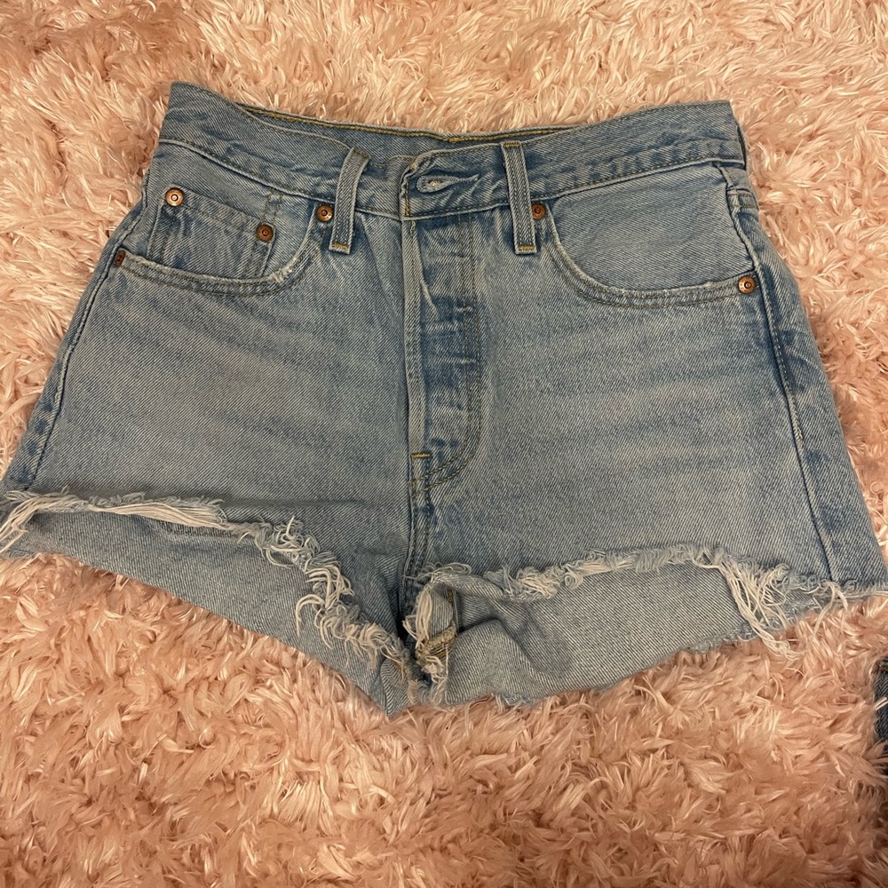 Levi shorts